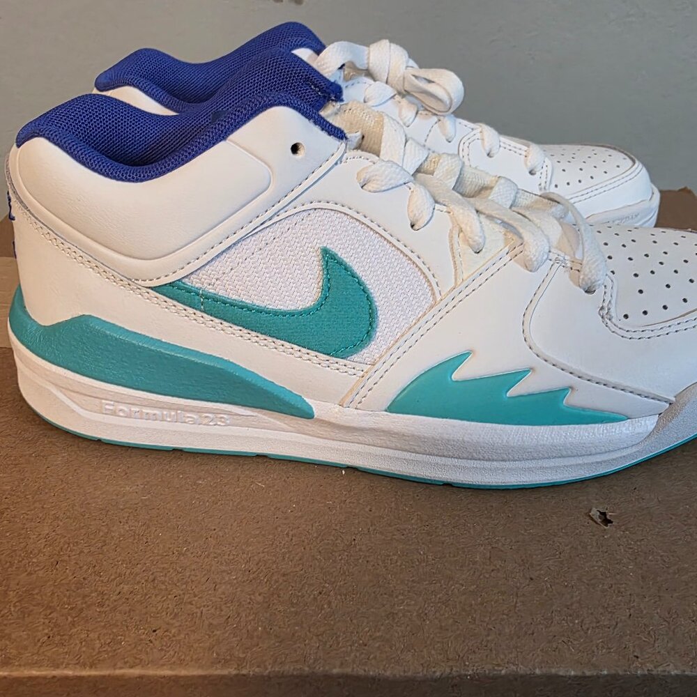 Air Jordan Stadium 90 Se Hyper Jade  Size 6.5Y 8W